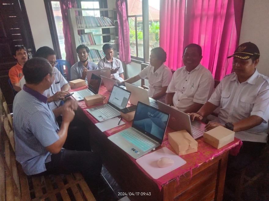 PELATIHAN OPENSID BAGI PERANGKAT DESA SANDA